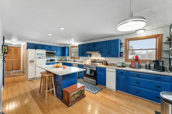 $575,000 | 713 Highway 12, Berlin, VT 05663