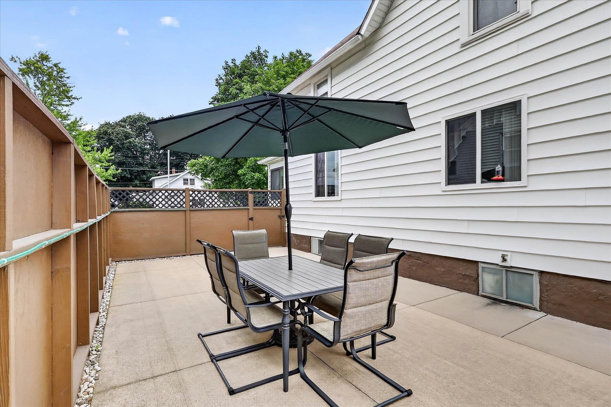 1123 8th Street Beloit, WI 53511 - Photo 47 of 59