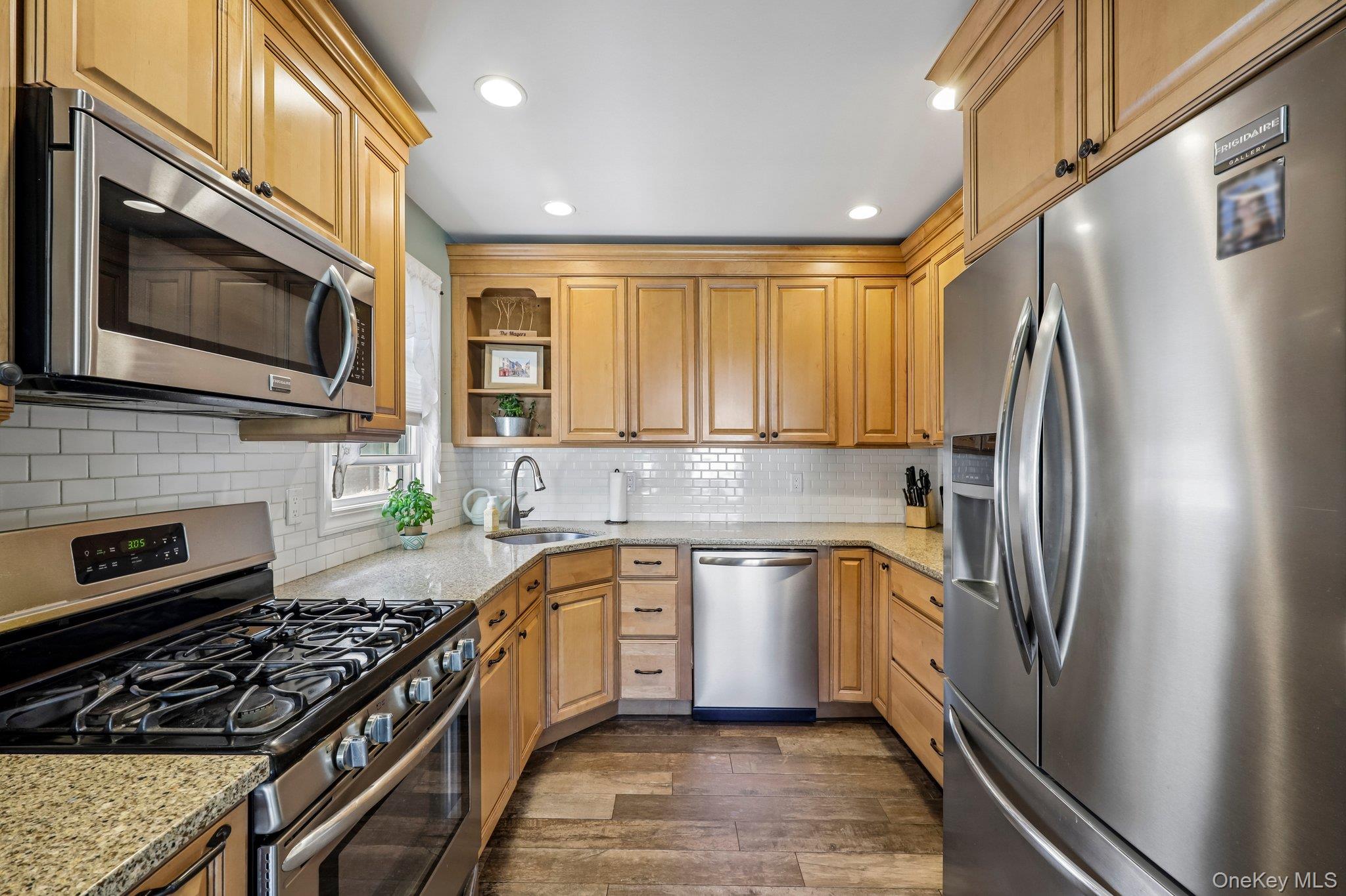 63 Kilburn Road South West Hempstead, NY 11552 - Photo 17 of 41