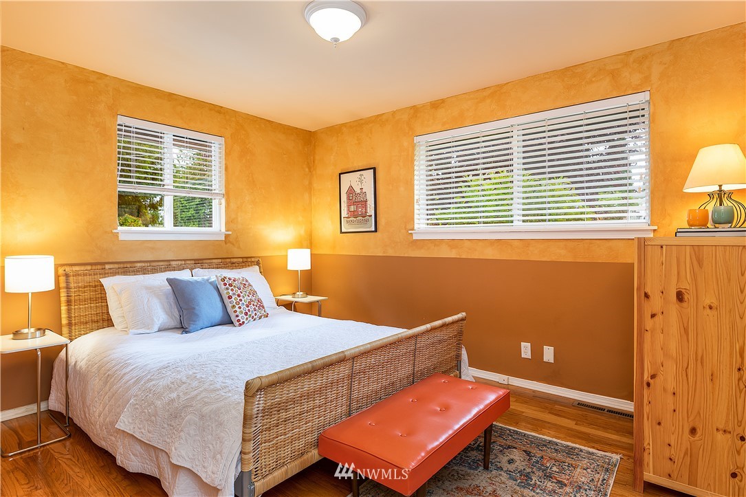 3926 Southwest Ida Street Seattle, WA 98136 - Photo 8 of 27 Gallery Image 8