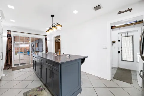 $750,000 | 1340 Southwest 56th Avenue, Plantation, FL 33317