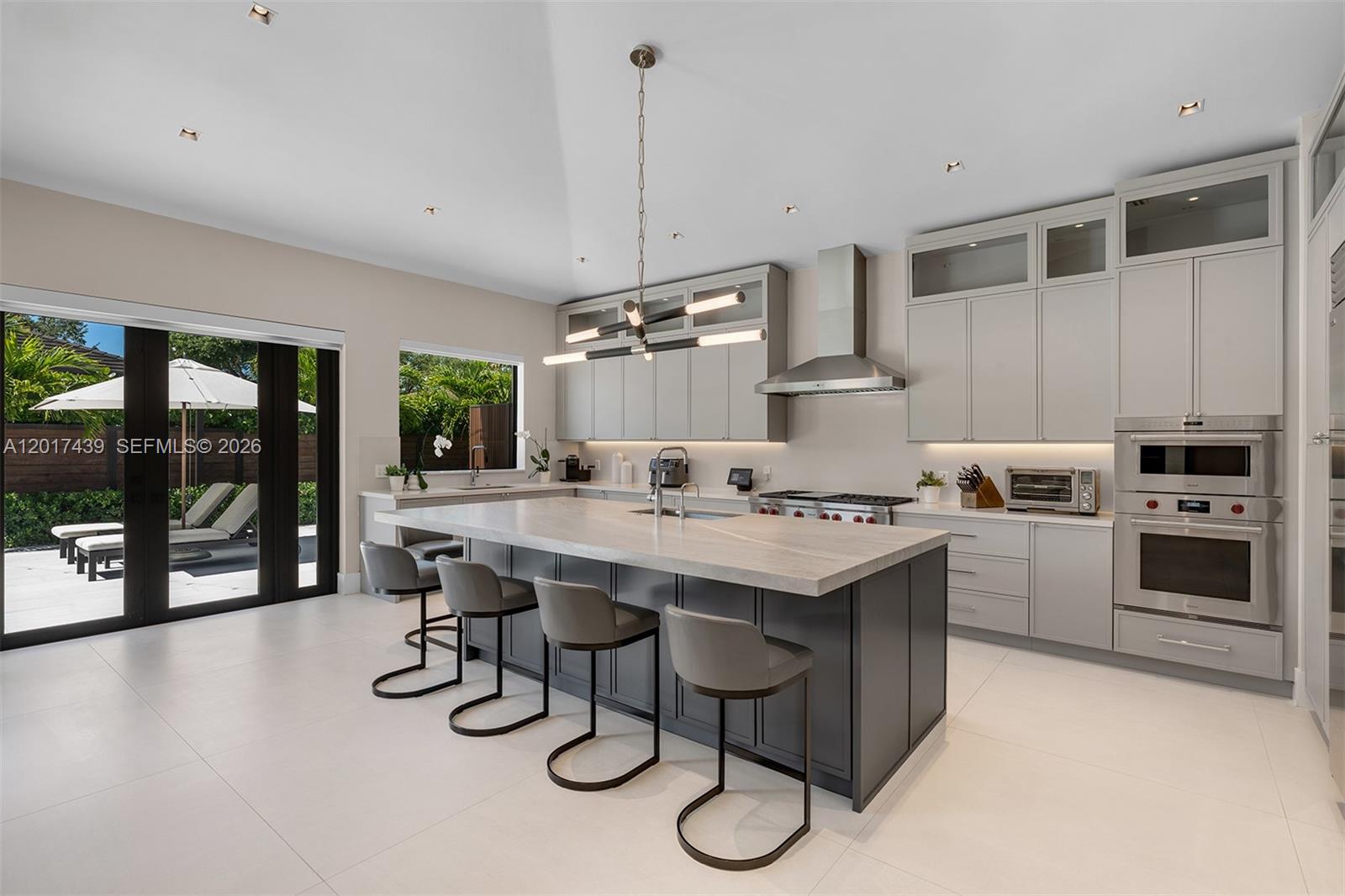 10040 Southwest 124th Street Miami, FL 33176 - Photo 3 of 40