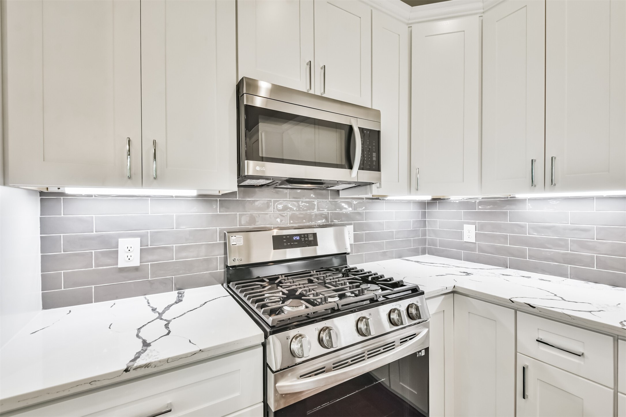 810 Mansfield Street Houston, TX 77091 - Photo 20 of 47