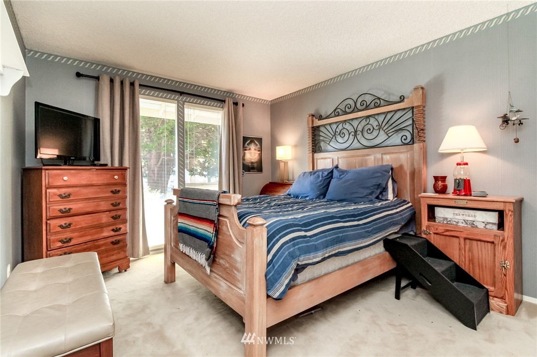14838 Southeast 170th Street Renton, WA 98058 - Photo 14 of 24 Gallery Image 14
