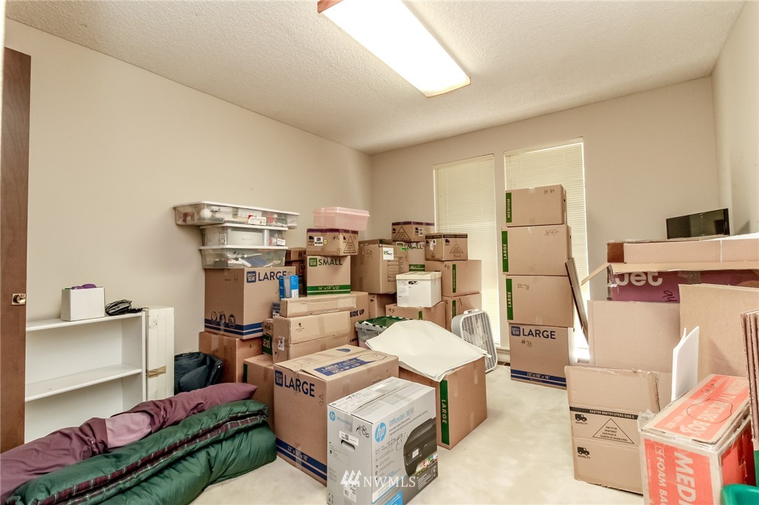 14838 Southeast 170th Street Renton, WA 98058 - Photo 15 of 24 Gallery Image 15