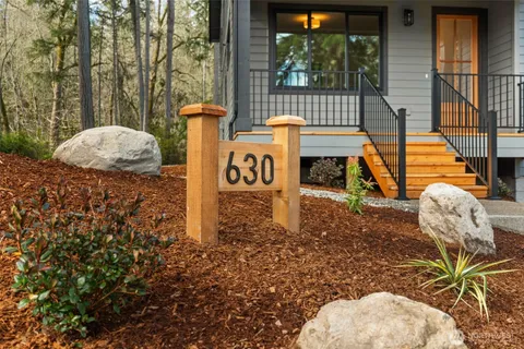 a view of a porch with furniture
