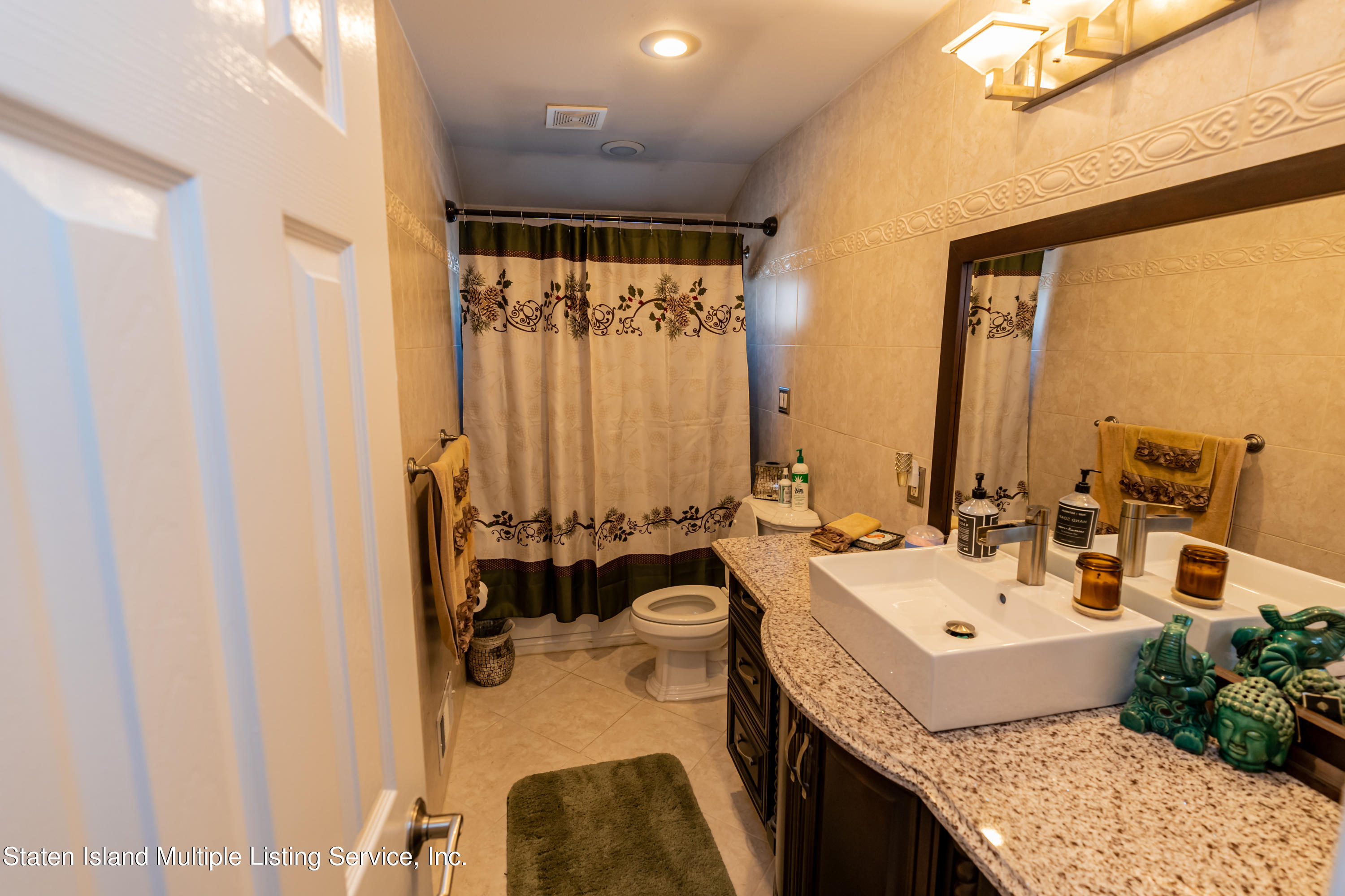 449 Annadale Road Staten Island, NY 10312 - Photo 22 of 39 DSC02994