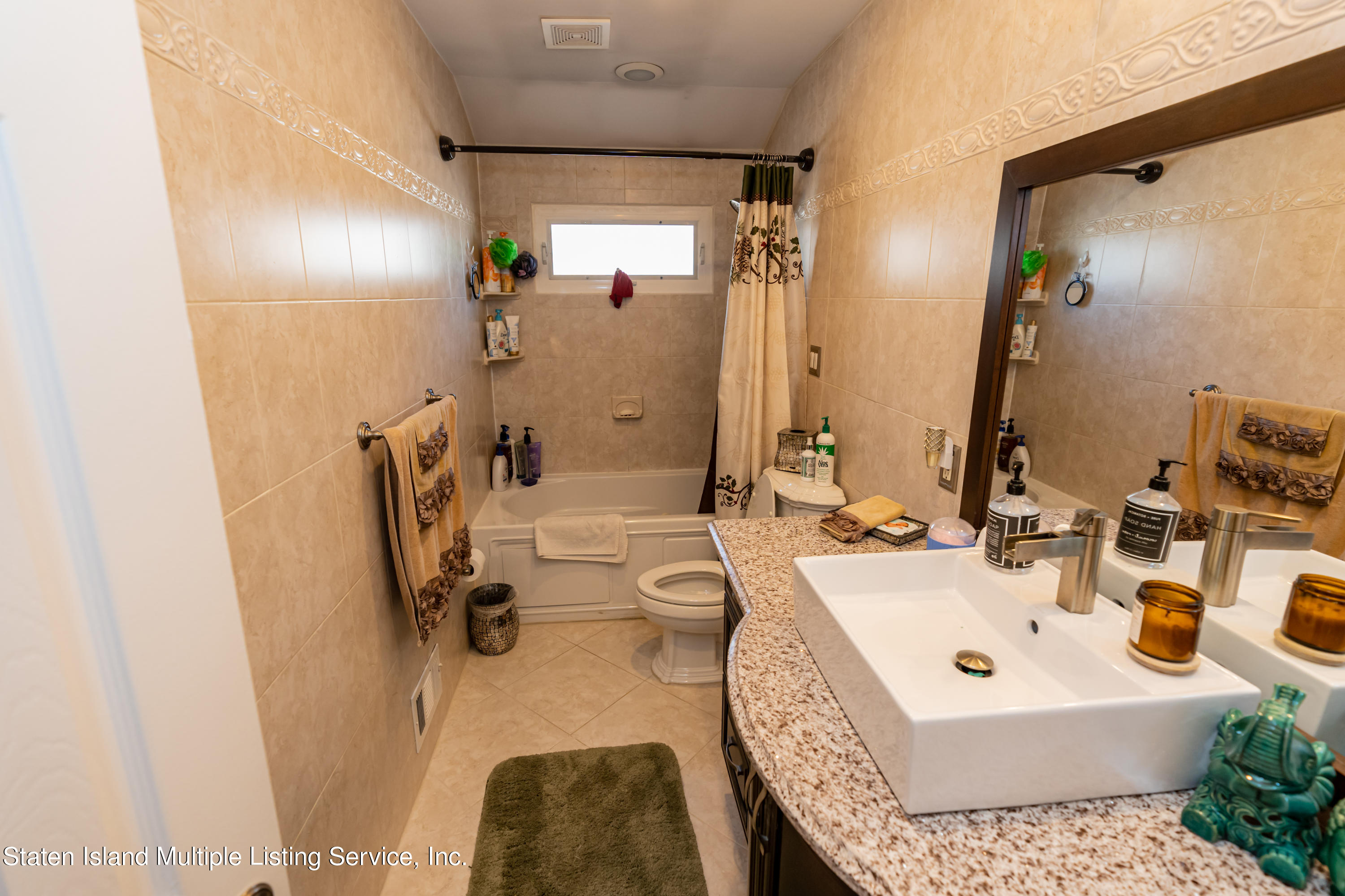 449 Annadale Road Staten Island, NY 10312 - Photo 24 of 39 DSC02996