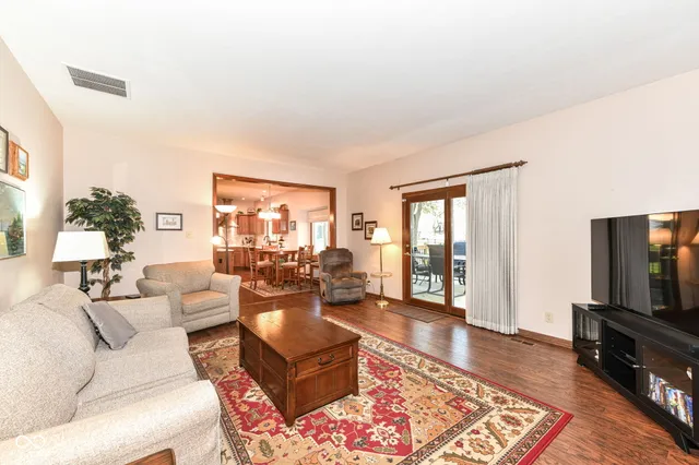 $339,000 | 913 Timber Creek Drive, Indianapolis, IN 46239