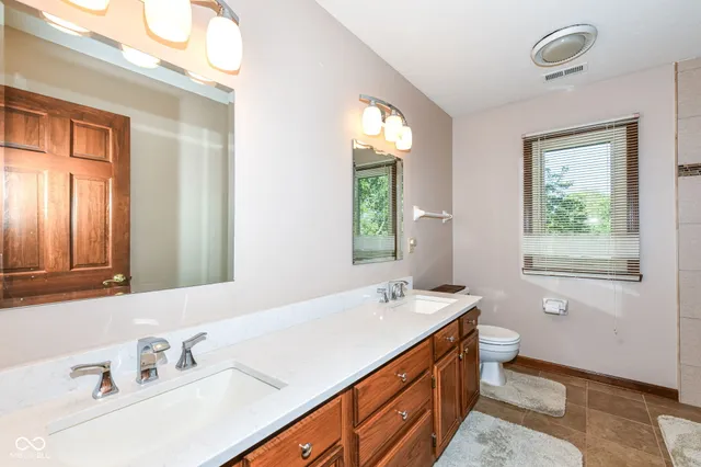 $339,000 | 913 Timber Creek Drive, Indianapolis, IN 46239