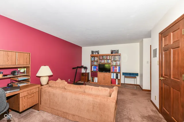 $339,000 | 913 Timber Creek Drive, Indianapolis, IN 46239