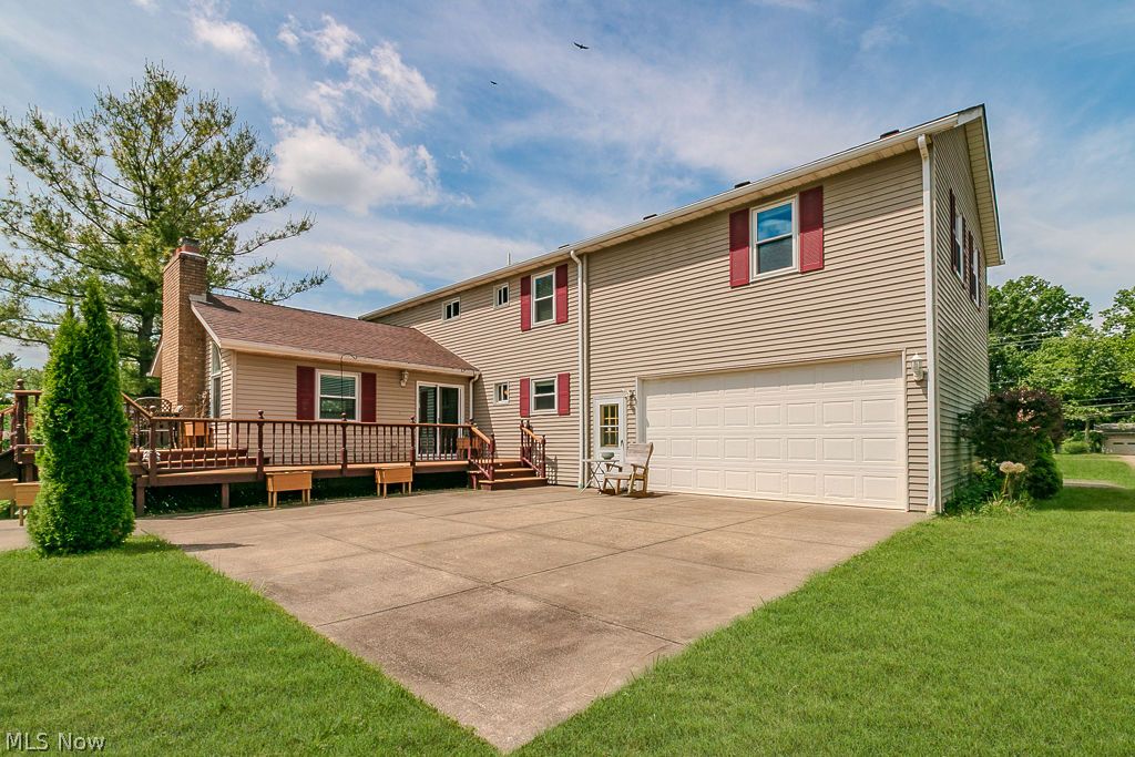12433 Webster Road Strongsville, OH 44136 - Photo 4 of 50