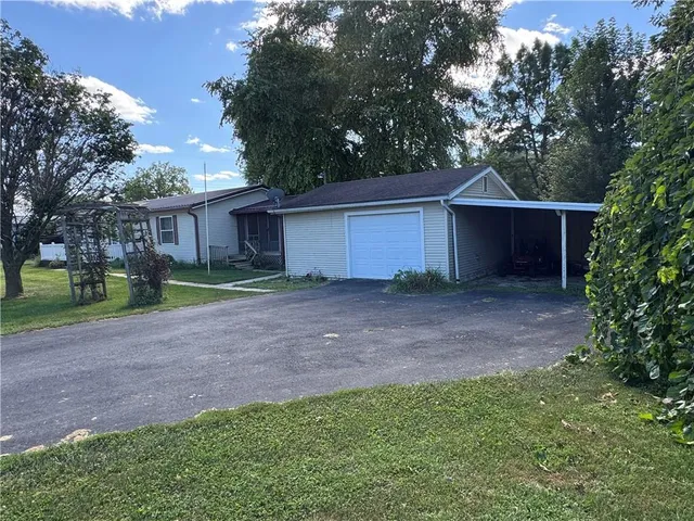 $159,900 | 121 Sycamore Street, Clearmont, MO 64431