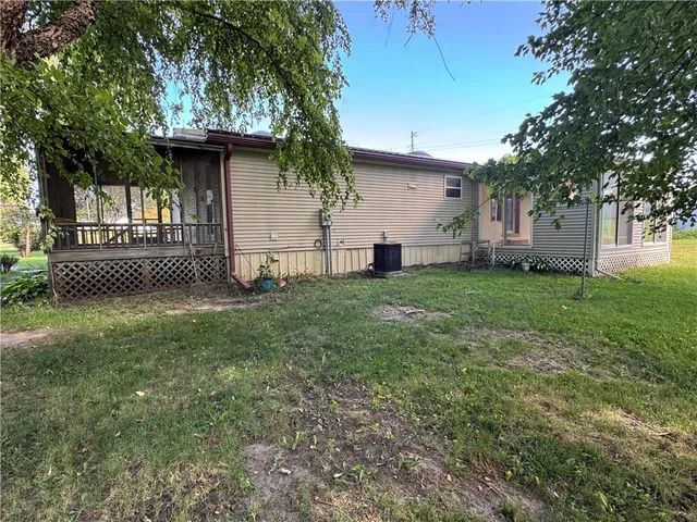 $159,900 | 121 Sycamore Street, Clearmont, MO 64431