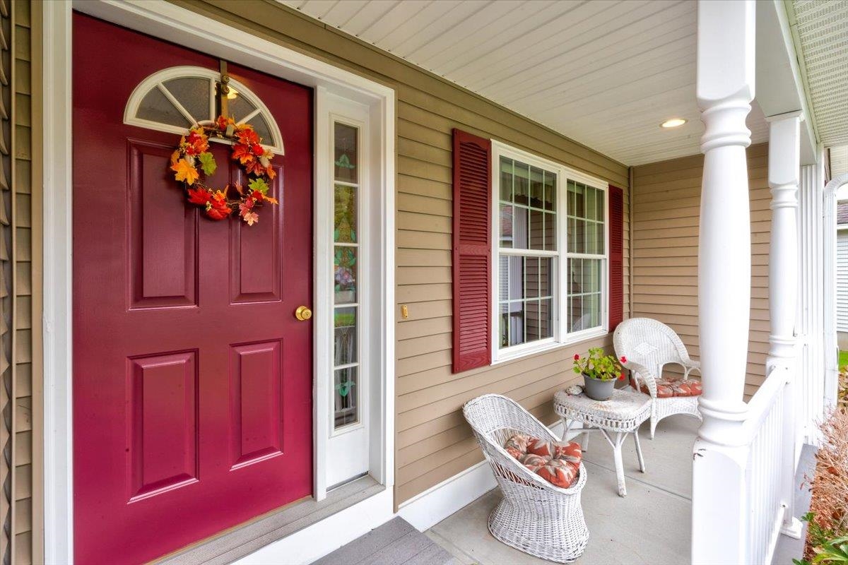 35 Bowes Circle Hudson, NH 03051 - Photo 24 of 40