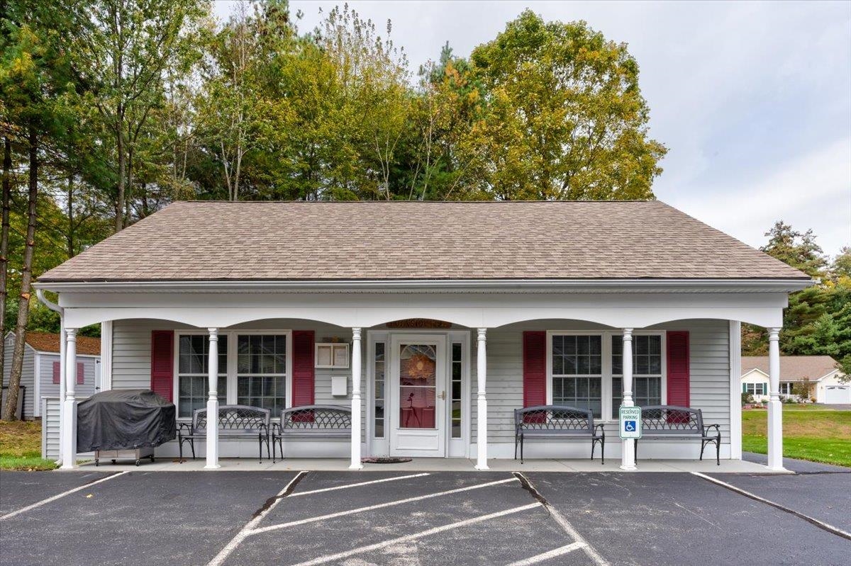 35 Bowes Circle Hudson, NH 03051 - Photo 32 of 40