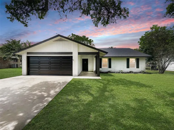$349,750 | 313 Golden Oaks Drive, Georgetown, TX 78628
