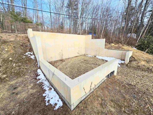 $299,900 | 200 Hemlock Drive, Gilmanton, NH 03237