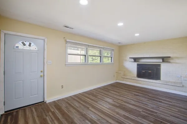 $259,900 | 5918 Griffin Street, Hanahan, SC 29410