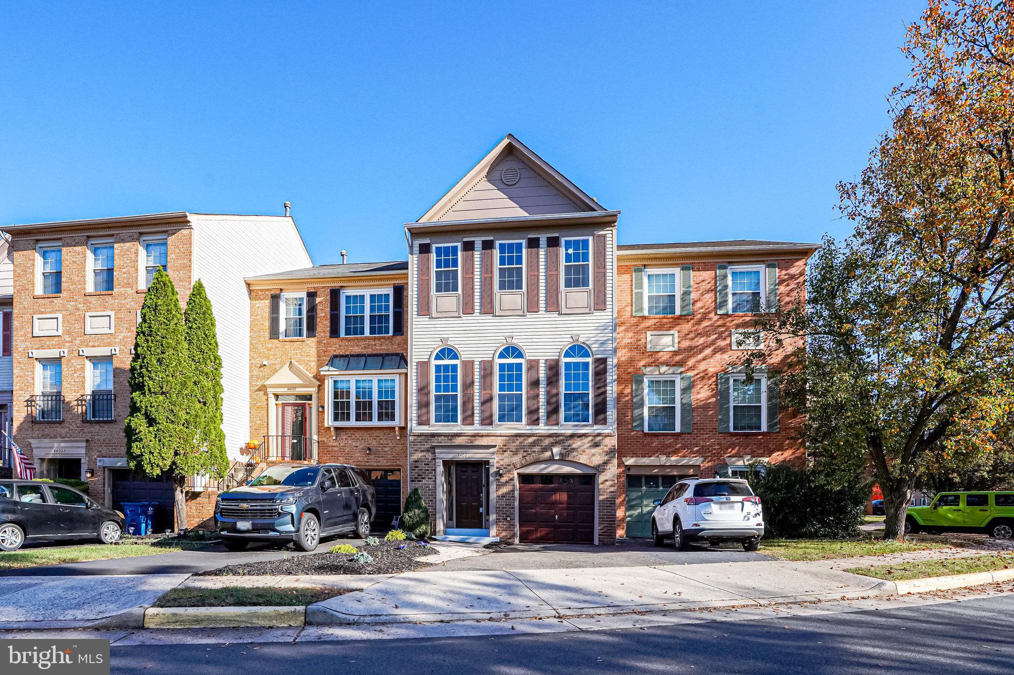 44021 Gala Circle Ashburn, VA 20147 - Photo 2 of 65