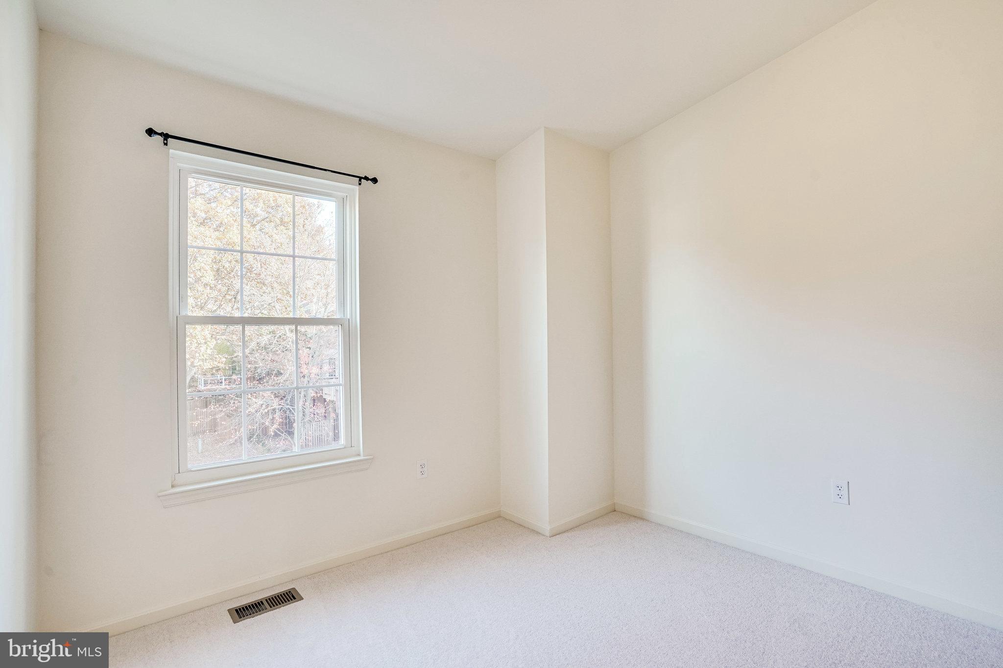 44021 Gala Circle Ashburn, VA 20147 - Photo 30 of 65