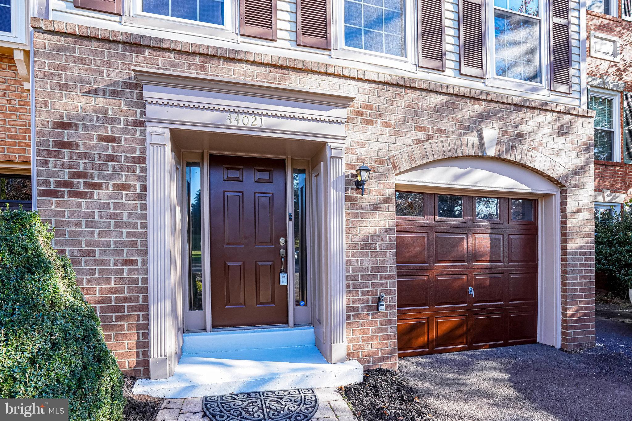 44021 Gala Circle Ashburn, VA 20147 - Photo 3 of 65