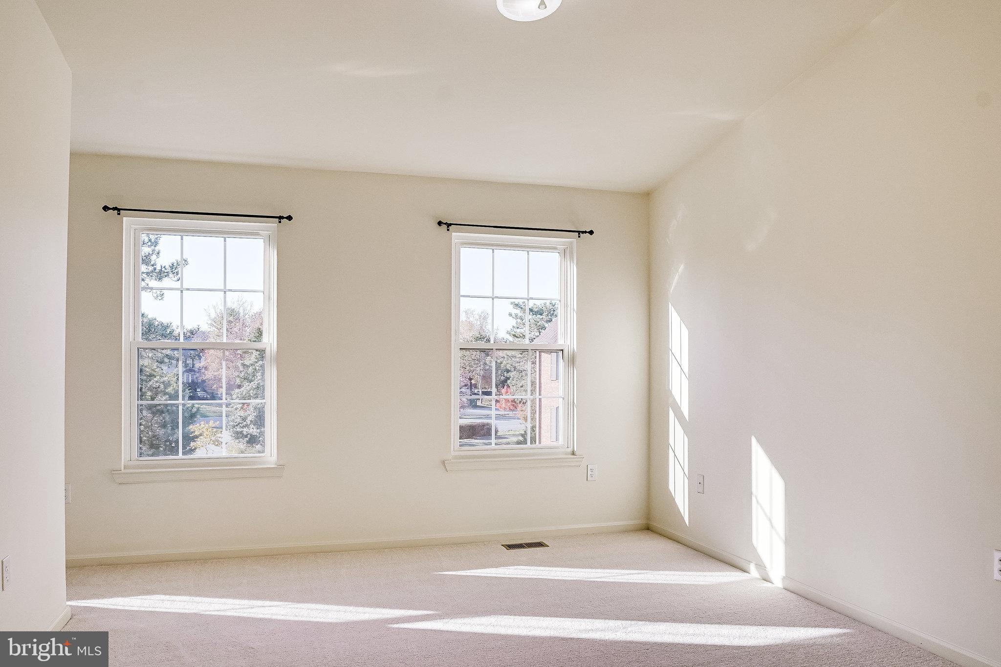 44021 Gala Circle Ashburn, VA 20147 - Photo 34 of 65