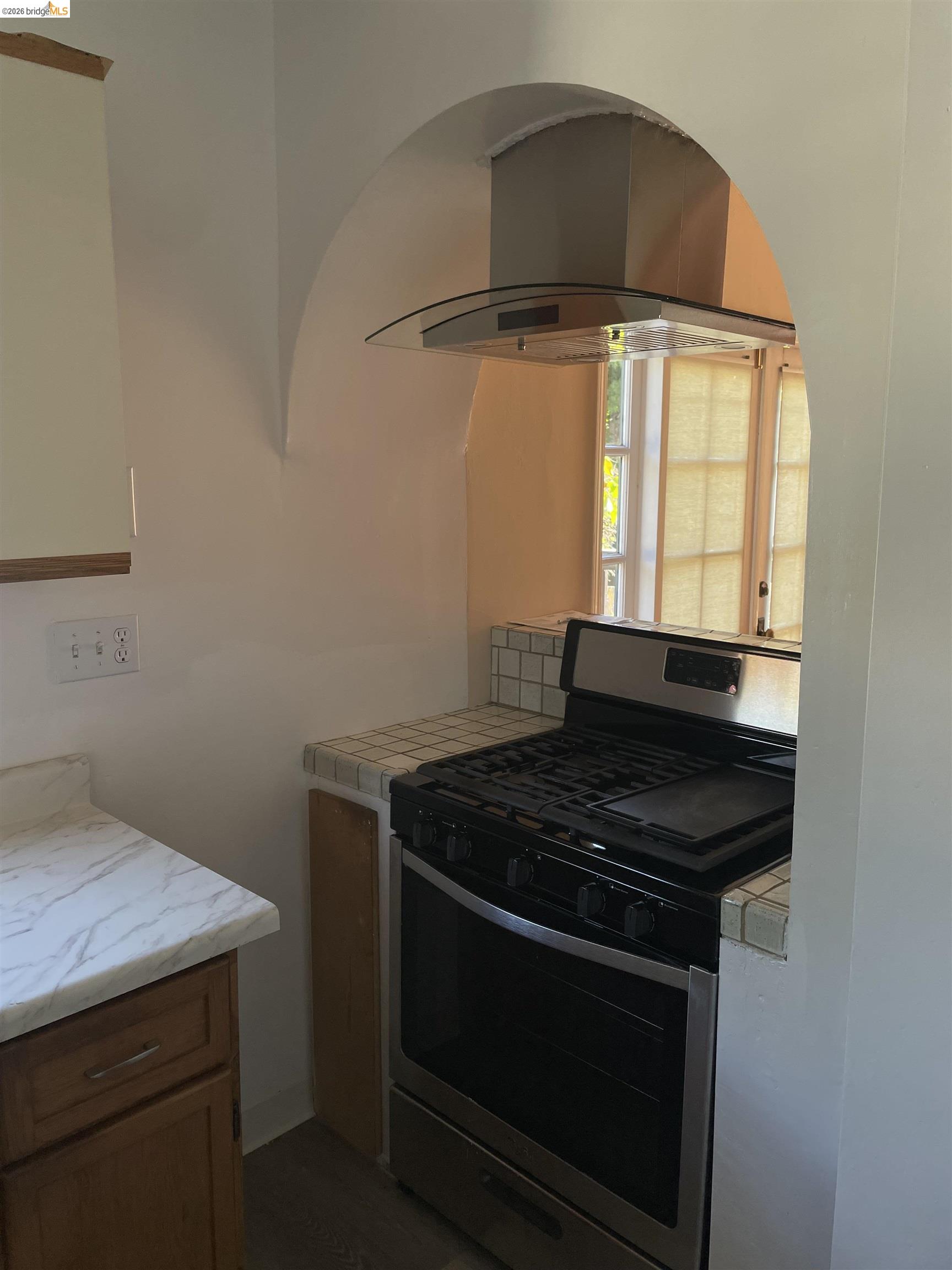 1239 Berkeley Way Berkeley, CA 94702 - Photo 14 of 28