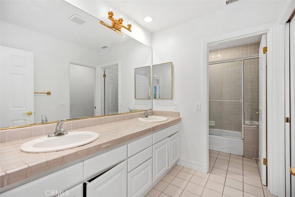 4 Tesoro San Clemente, CA 92673 - Photo 39 of 60 secondary bath