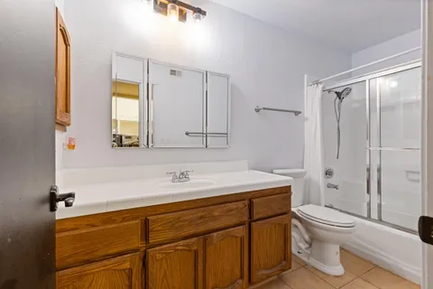 $879,900 | 121 Prospector Court, Folsom, CA 95630