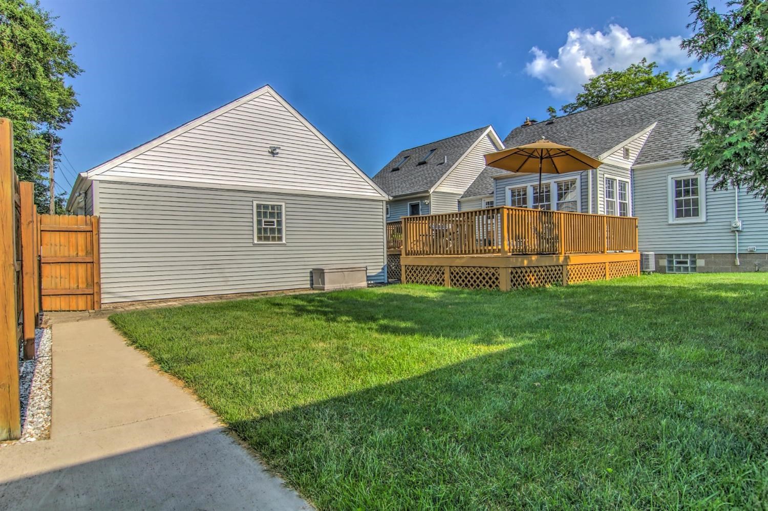 3115 Ridge Road Highland, IN 46322 - Photo 2 of 33 a front view of house with yard and green space