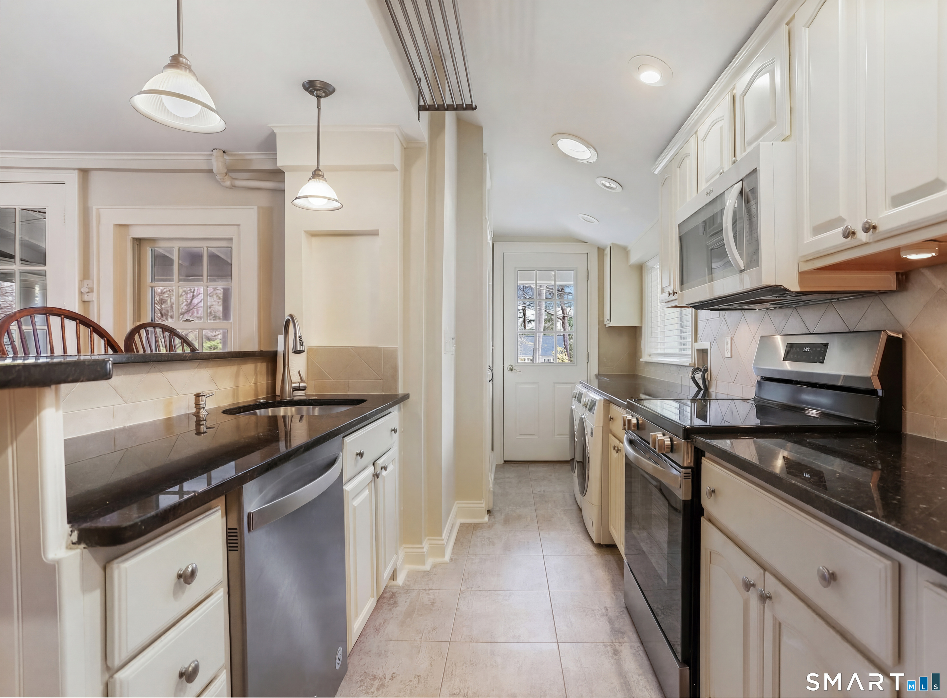 410 Wilton Road West, Unit NORTH Ridgefield, CT 06877 - Photo 10 of 27