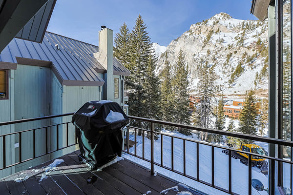 9927 Powder Run Road, Unit 10B Alta, UT 84092 - Photo 8 of 31 Deck with a view of Mount Superior on level 1
