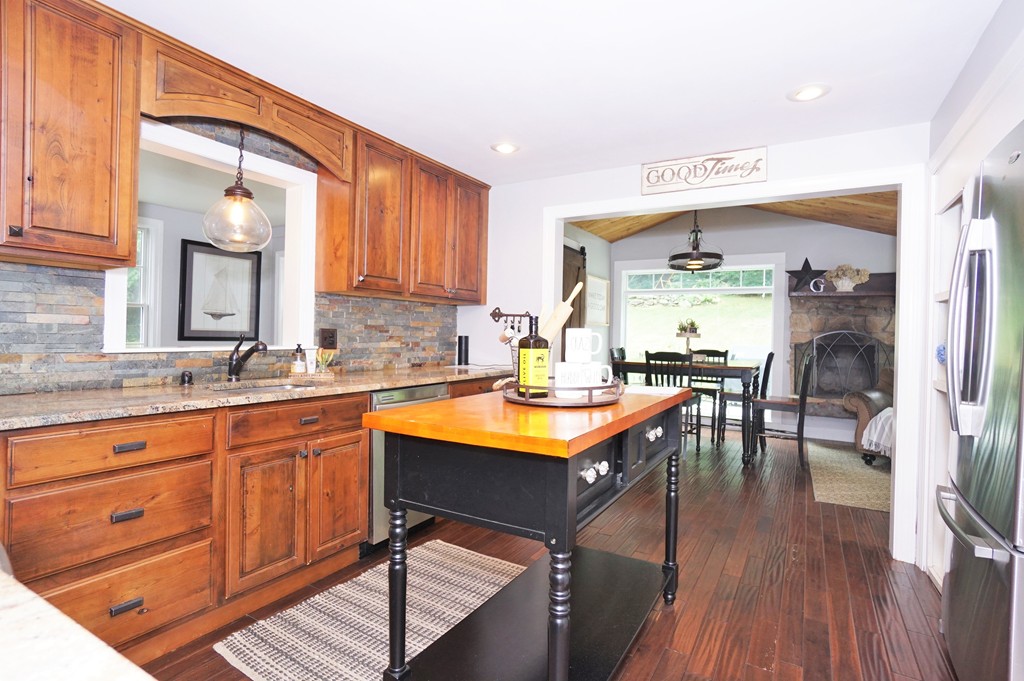 24 Wheeler Road Westborough, MA 01581 - Photo 2 of 30 Gallery Image 2
