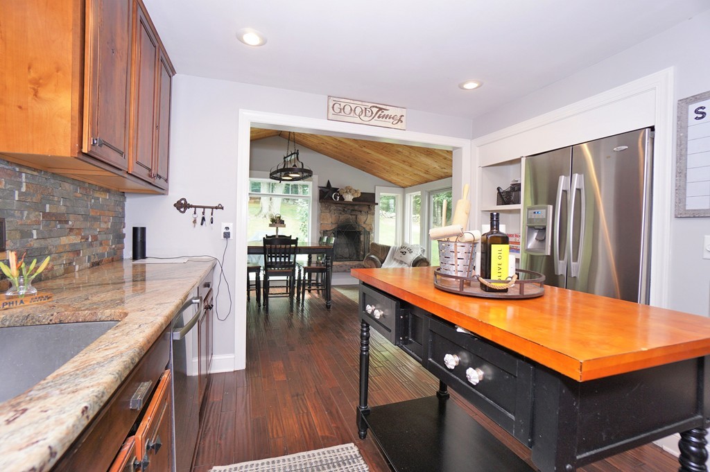 24 Wheeler Road Westborough, MA 01581 - Photo 5 of 30 Gallery Image 5