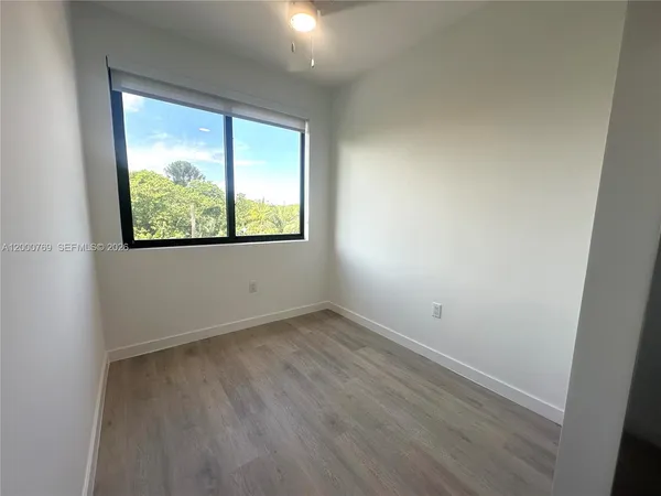 $1,900 | 20 Northeast 19th Avenue, Unit 304, Pompano Beach, FL 33060