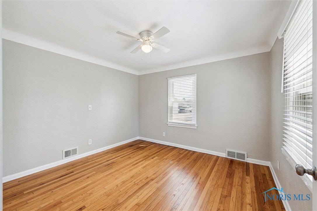 516 Cloverdale Road Toledo, OH 43612 - Photo 9 of 42 Gallery Image 9