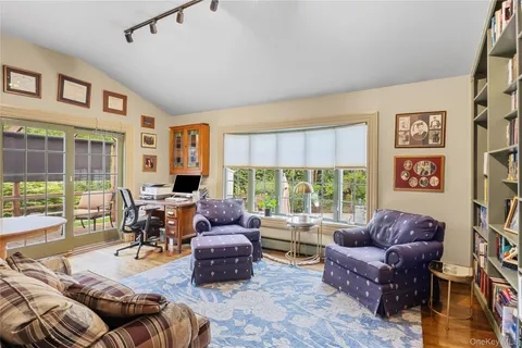 $999,999 | Undisclosed Address, Hauppauge, NY 11788