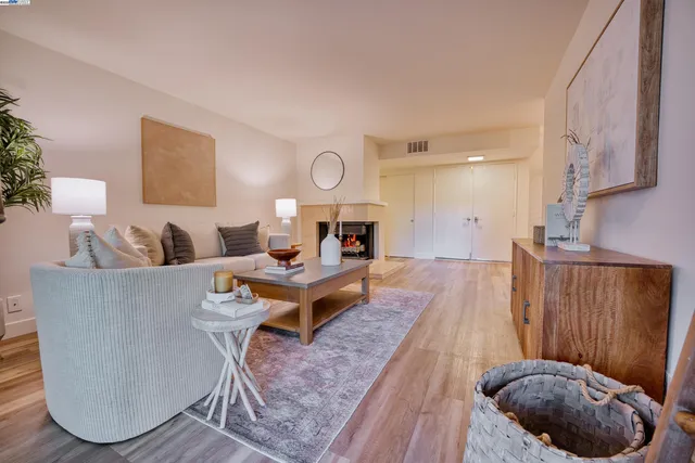 $875,000 | 900 Terra California Drive, Unit 2, Walnut Creek, CA 94595