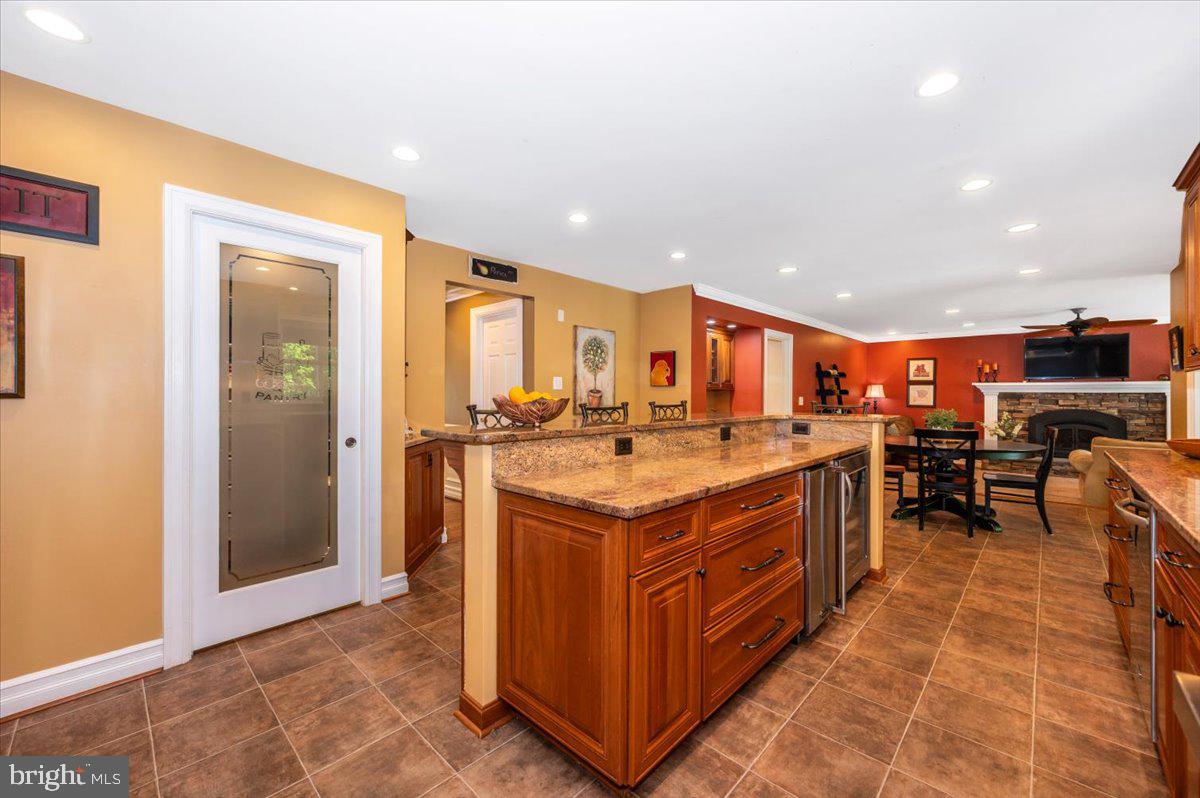 8412 Dasher Court Gaithersburg, MD 20882 - Photo 14 of 83