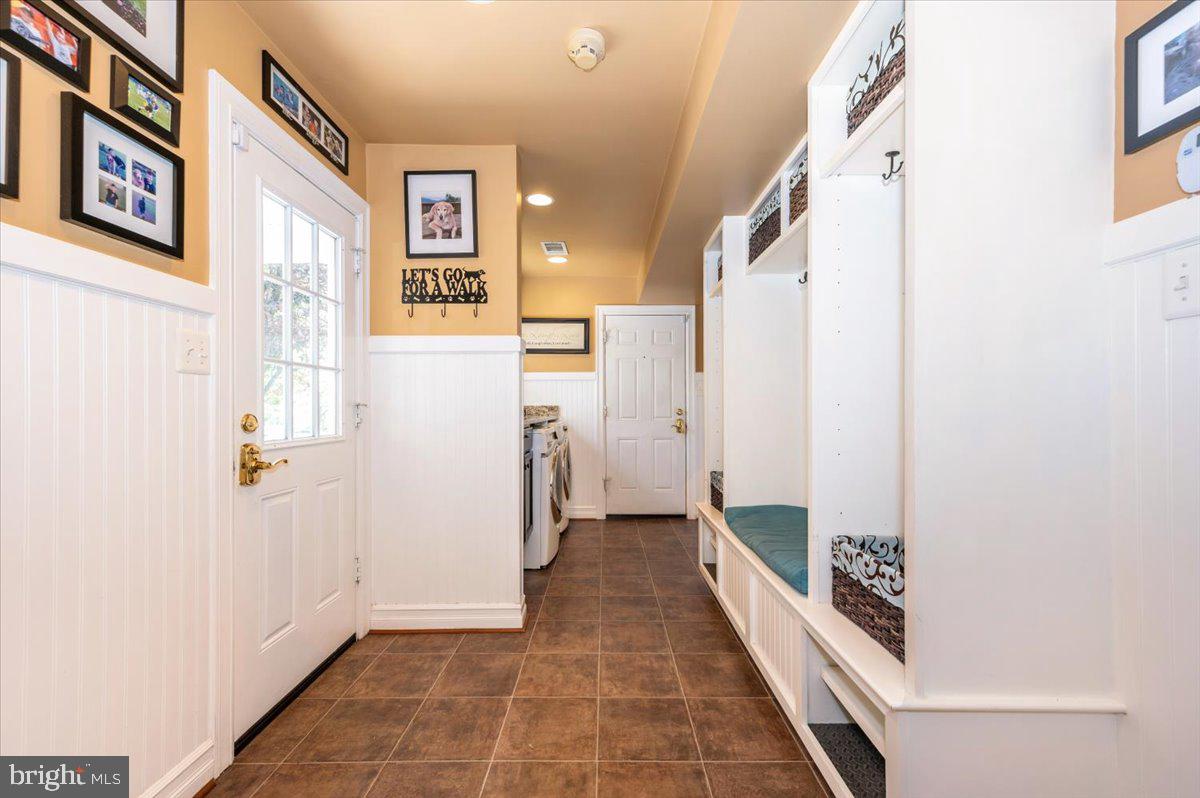 8412 Dasher Court Gaithersburg, MD 20882 - Photo 24 of 83