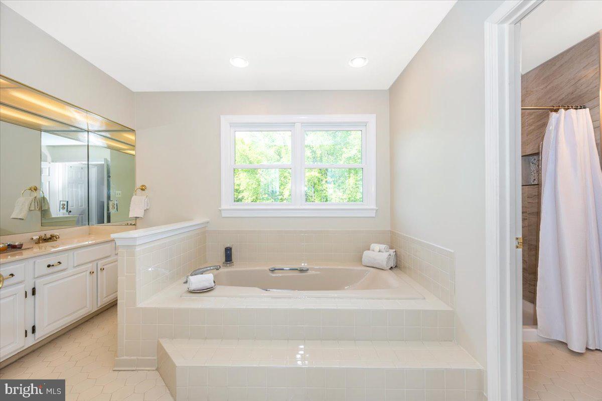 8412 Dasher Court Gaithersburg, MD 20882 - Photo 31 of 83