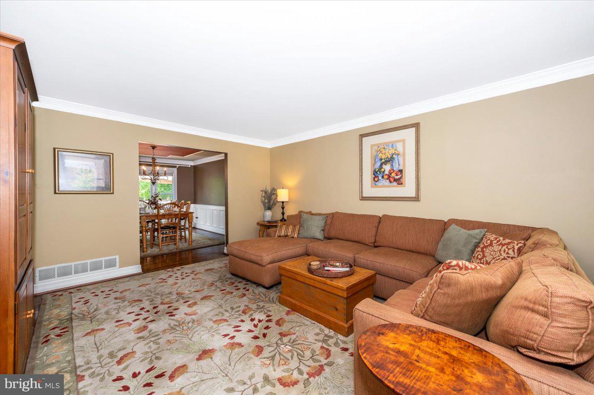 8412 Dasher Court Gaithersburg, MD 20882 - Photo 5 of 83