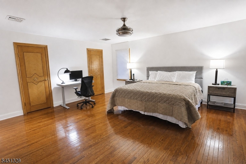 26 Benjamin Drive Springfield, NJ 07081 - Photo 7 of 27 Gallery Image 7