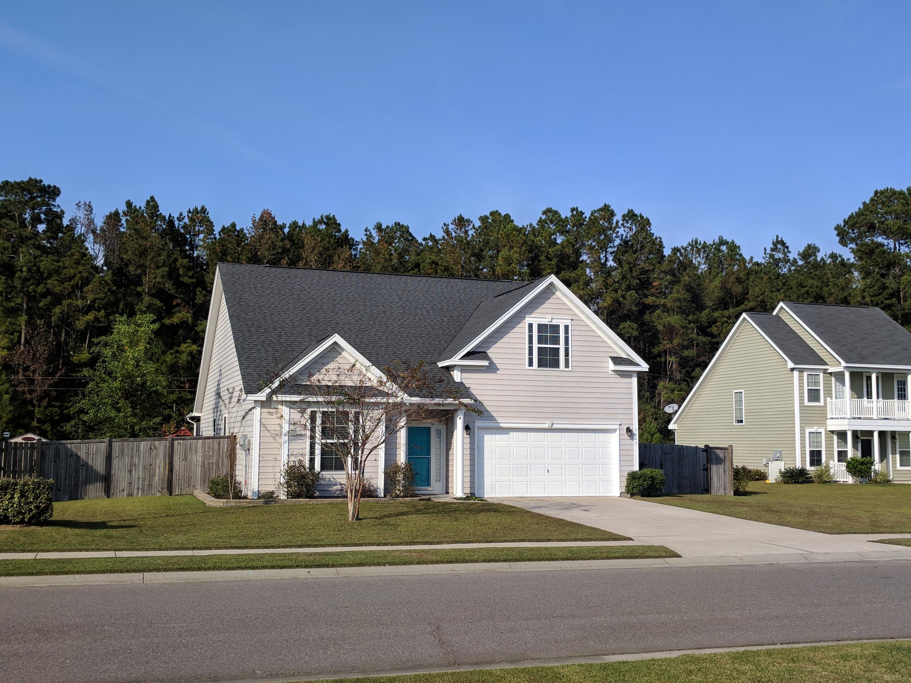 3043 Gulfstream Lane Ridgeville, SC 29472 - Photo 3 of 45 Charming Home on a quiet cul-de-sac