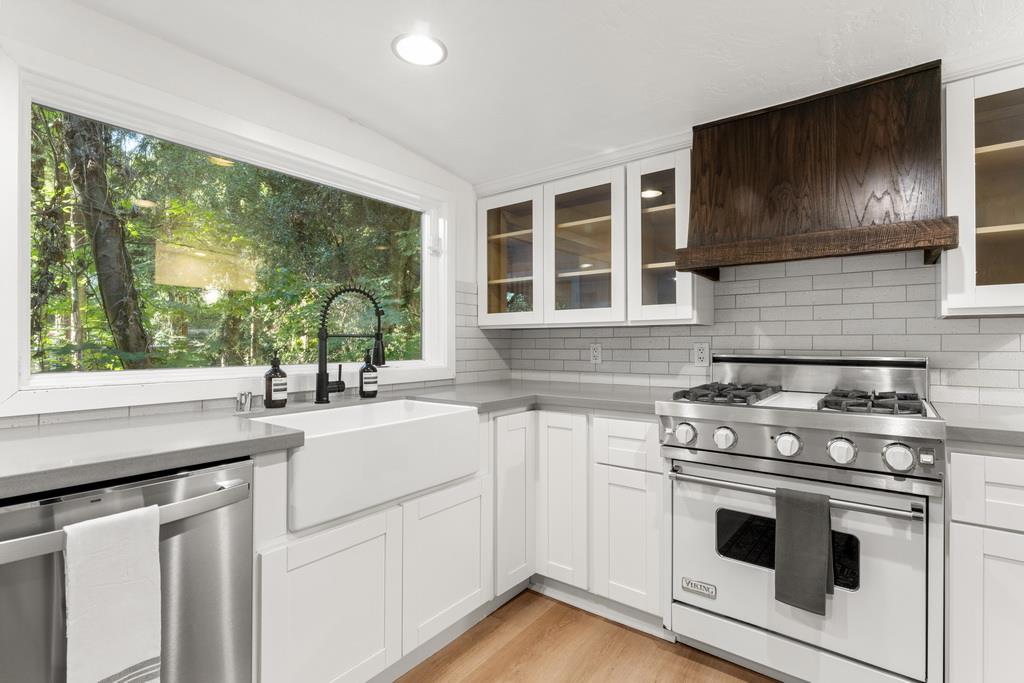 220 Hayward Road Aptos, CA 95003 - Photo 9 of 23 Gallery Image 9