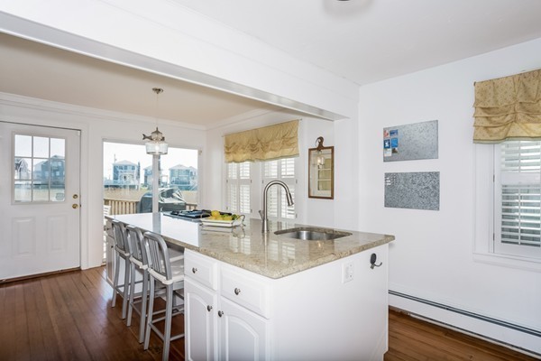 83 Lighthouse Road Scituate, MA 02066 - Photo 6 of 26 Gallery Image 6