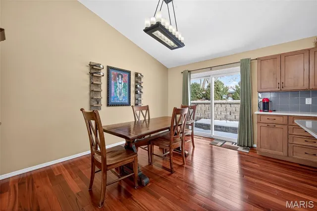 $325,000 | 557 Woodlyn Crossing, Ballwin, MO 63021