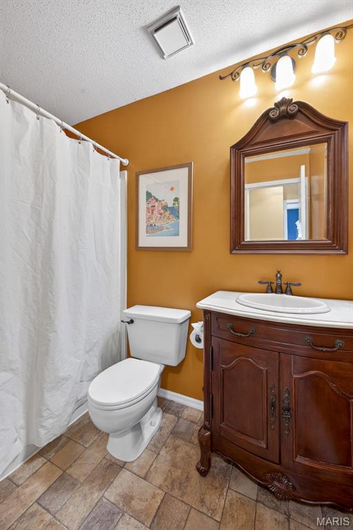 557 Woodlyn Crossing Ballwin, MO 63021 - Photo 23 of 28