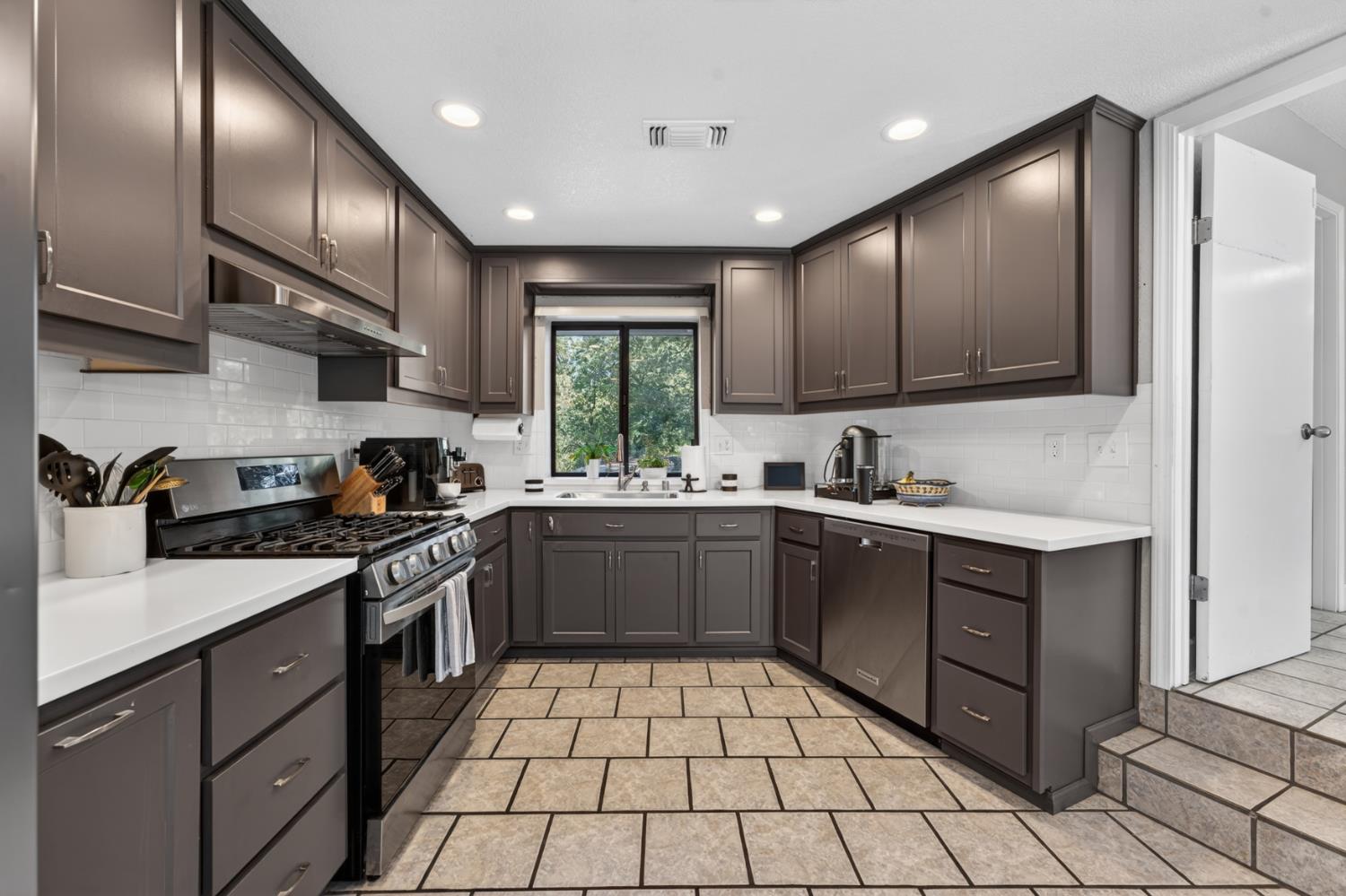 6845 Auburn Folsom Road Granite Bay, CA 95746 - Photo 12 of 40